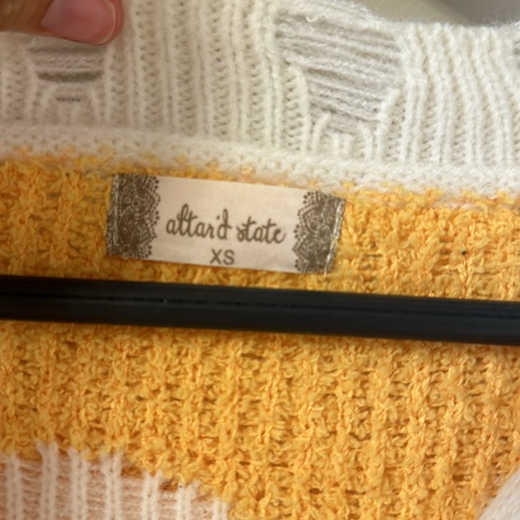 Smiley face sweater - Picture 3 of 3